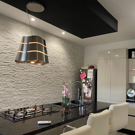 Syria Luxury Apartment Сиракуза Екстериор снимка